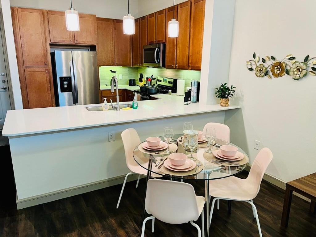 Downtown Apt Free Parking - Pool - Gym - Fully Kitchen Houston Exterior foto